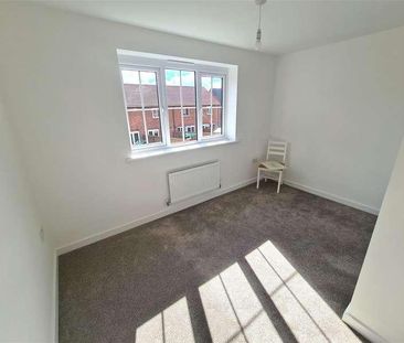 Galba Avenue, Eaton Place, Off Higham Lane, Nuneaton, CV11 - Photo 2