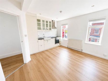 70A Trevor Street, Holywood, BT18 9NA - Photo 2