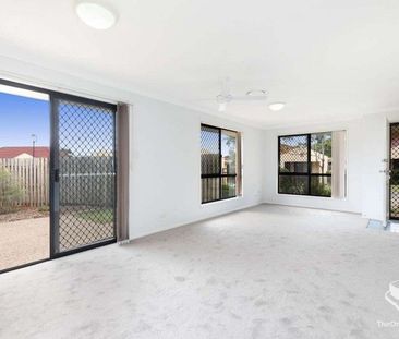 Stand-alone Lowset Villa, Water Bill Included - Photo 1