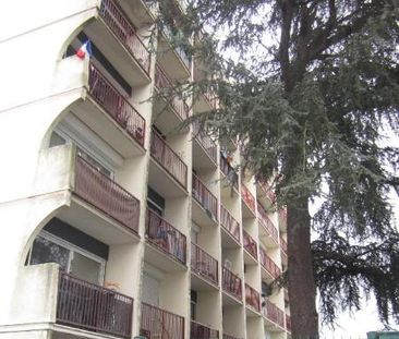 Location Appartement 1 pièce 15m² MERIGNAC 33700 - Photo 1