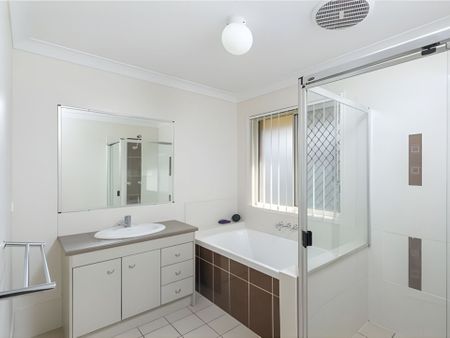 Charming and Comfortable 3-Bedroom Home in Griffin! - Photo 5