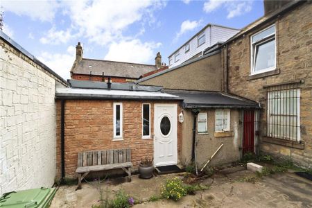 6 bedroom flat to rent - Photo 2