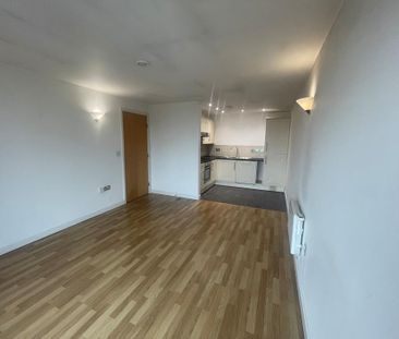 1 bedroom flat to rent - Photo 6