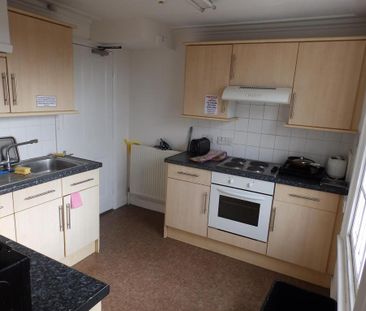 1 bedroom in a house share to rent - Photo 6