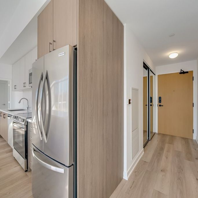 For Lease - 333 Sunseeker Avenue Unit# 615, Innisfil, Ontario - Photo 1