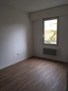 Location Appartement 2 pièces 42m² PAU 64000 - Photo 2