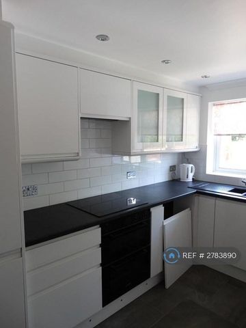 2 bedroom maisonette to rent - Photo 5