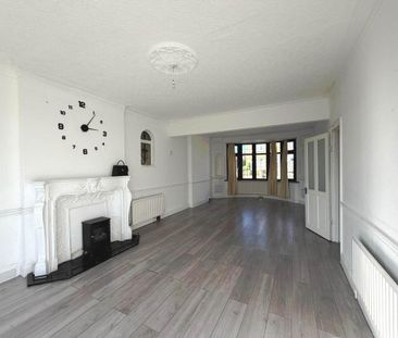 3 bedroom bungalow to rent - Photo 1