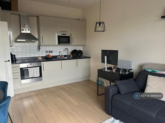 1 bedroom flat to rent - Photo 1