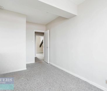 2 bedroom Flat To Let - Photo 4
