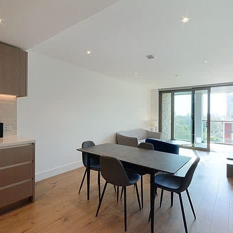 Prince of Wales Drive London SW11 - Photo 1