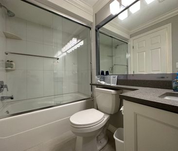 Spacious 2 Bedroom Suite - Photo 6