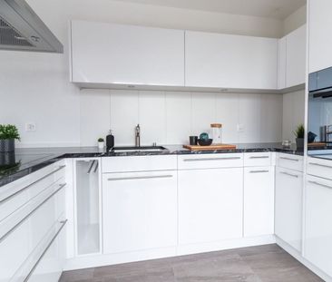 Attic apartment with sunny roof terrace - Photo 6