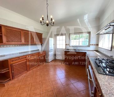 4 room luxury House for rent in Cascais e Estoril, Cascais, Lisbon - Photo 3