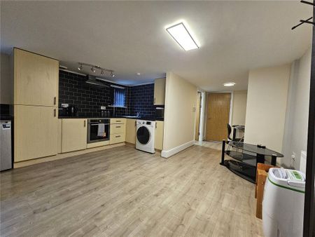 1 bedroom flat to rent - Photo 4