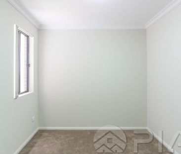 Stylish 2 Bedroom Plus Study!!! - Photo 2