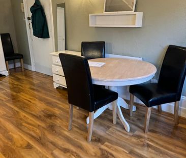 Studio Flat, Bedford Hill, SW12 - Photo 4