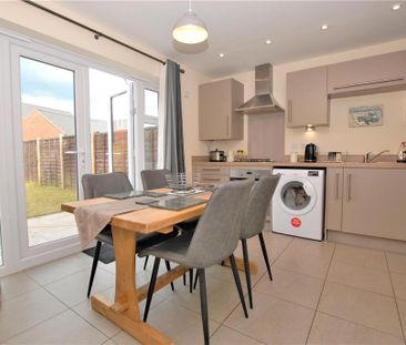 2 bedroom semi-detached house to rent - Photo 6