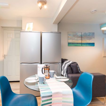 🌟Premium EnSuite Room🌟 Bedroom E - Photo 3