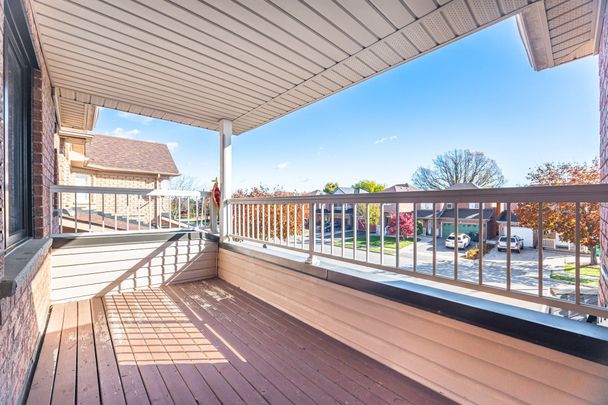 For Lease - 2 Queen Mary Drive, Brampton, Ontario - Photo 1