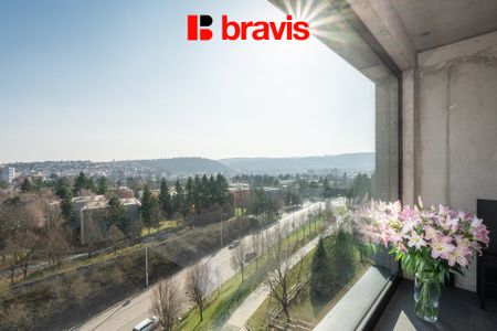 Pronájem bytu 1+kk a garsoniéry 40 m² - Fotografie 2