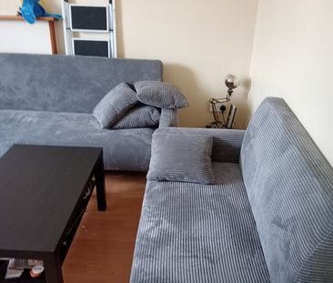 Room in a Shared Flat, Newton House, SW8 - Photo 3