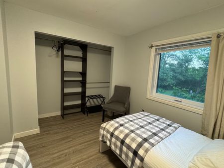 For Lease - 27 Valley Trail Unit# Basement, East Gwillimbury, Ontario - Photo 3