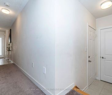 For Lease - 2519 Castlegate Crossing, Pickering, Ontario - Photo 2