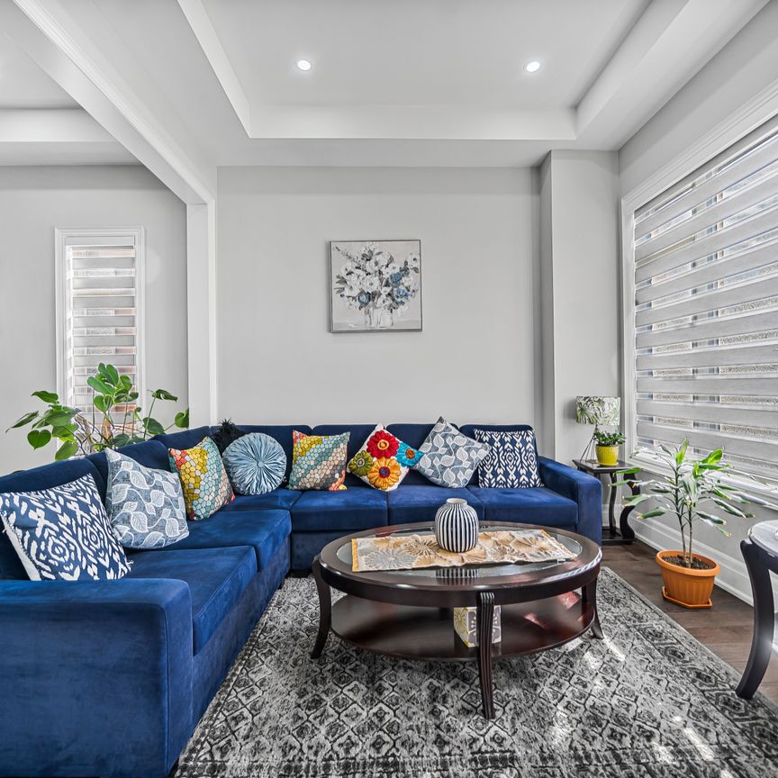 For Lease - 1215 Pondside Trail, Oakville, Ontario - Photo 1