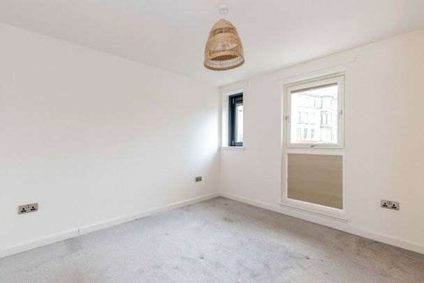 Flat 1, 1 Canonmills Bridge Mews - Photo 1