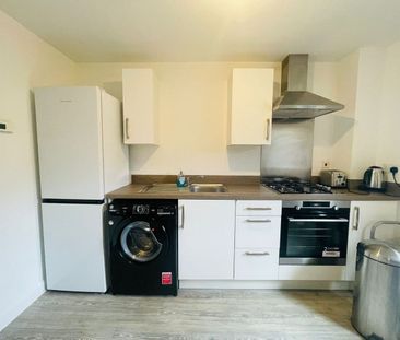 2 Bed Terraced House, Hope Street, B5 - Photo 2