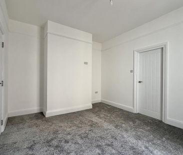 2 bedroom ground floor flat to rent - Photo 5