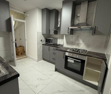 2 bedroom house share to rent - Photo 1