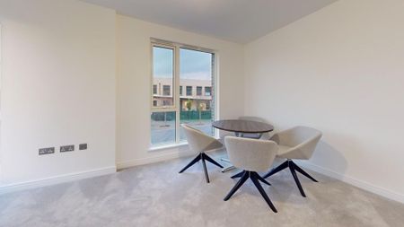 4 bedroom semi-detached house to rent - Photo 2