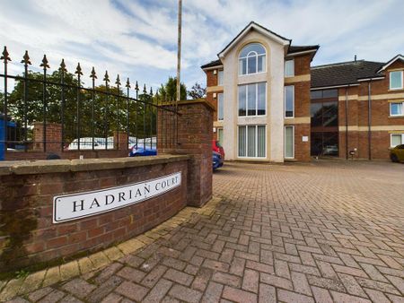 2 bedroom flat to rent - Photo 2