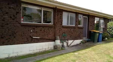 3 bedroom 2 bathroom family home - Photo 2