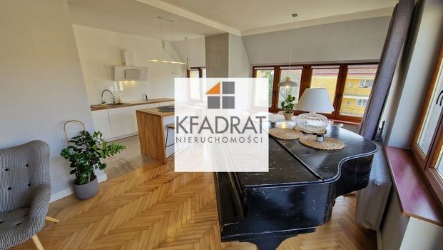 Stylowe mieszkanie na Starym Mieście - 2 pok - Zdjęcie 1