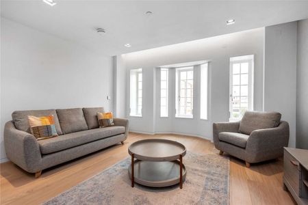 Abernethy House, 47 Bartholomew Close, London, EC1A 7BD - Photo 2
