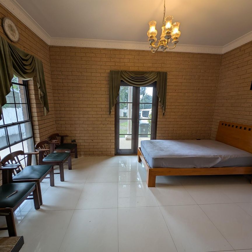 Upper Mount Gravatt - Photo 1