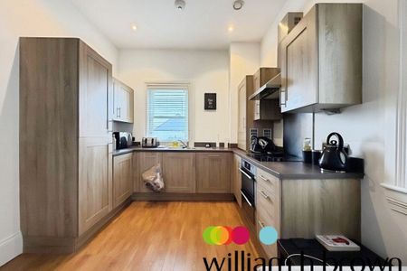 Lieutenant House - Photo 4