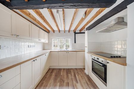 3 bedroom detached house to rent - Photo 5