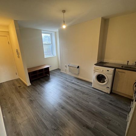 1 bedroom flat to rent - Photo 3