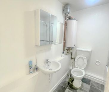 1 bedroom flat to rent - Photo 5
