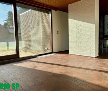 Charmant huis met 3 slaapkamers en grote tuin. - Photo 5