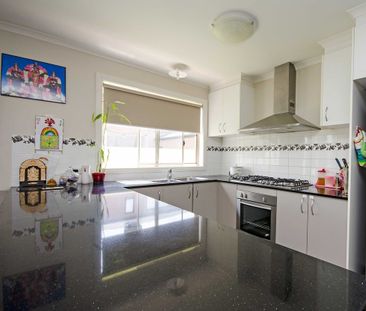 15 Condamine Street, West Wodonga - Photo 4