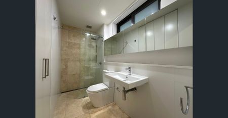 Stunning One Bedroom Apartment NOW LEASING!!! - Photo 4