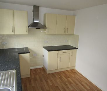 1 bed Apartment - To Let - Photo 6