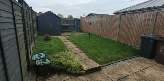 Terraced House to rent on - Photo 2