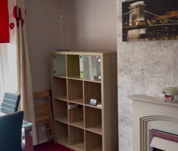 2 Bed Flat, Barfillan Drive, G52 - Photo 1