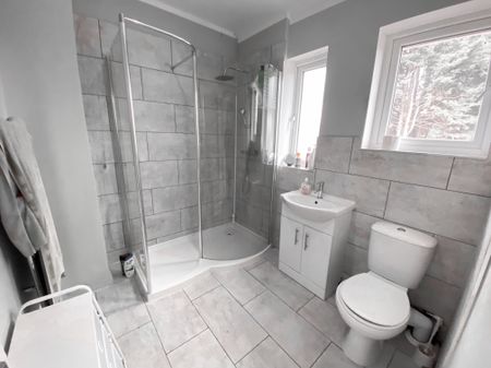 The Newry, Leicester - Photo 3